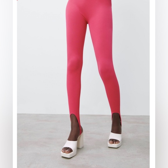 Zara new seamless fuscia pink ribbed stirrup leggings size xs/s - Picture 2 of 10